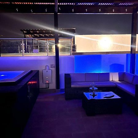 Ferienwohnung Outstanding Pent House W/Jacuzzi Santiago De Los Caballeros Exterior foto